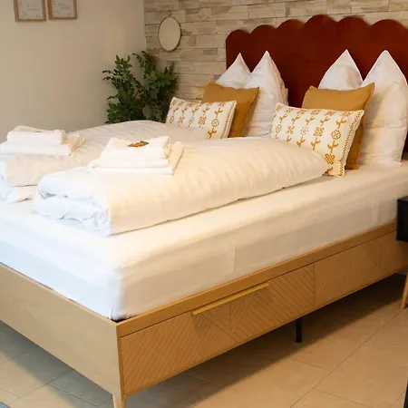Апартаменти Sunset Oasis - Terrasse, Freies Parken, Zentral, Naehe Bahnhof, Wlan *